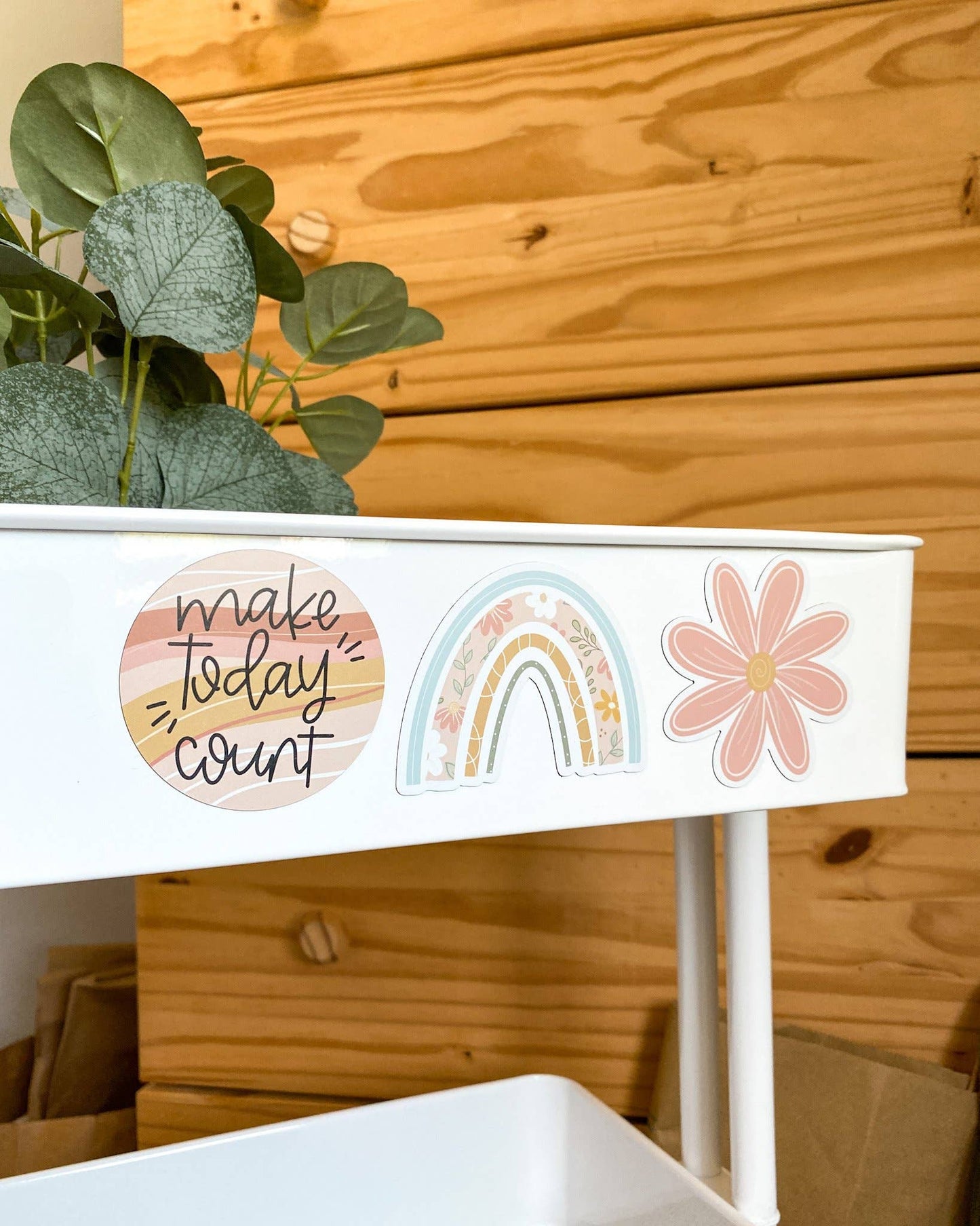 Pink Daisy Magnet