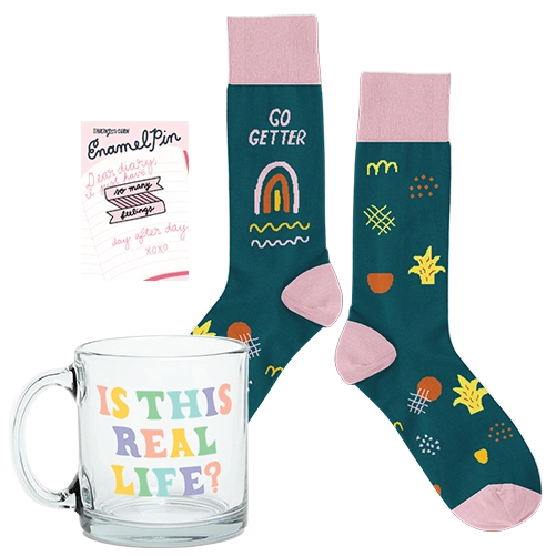 Goal Getter cotton socks, enamel pin and mug gift set